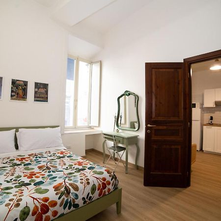 B&B 4Cella Napels Buitenkant foto